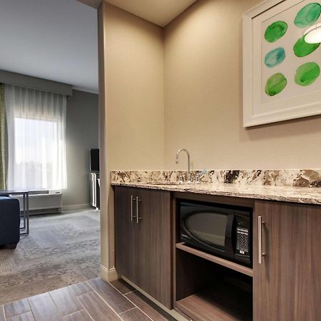 Hampton Inn & Suites By Hilton Knightdale Роли Экстерьер фото