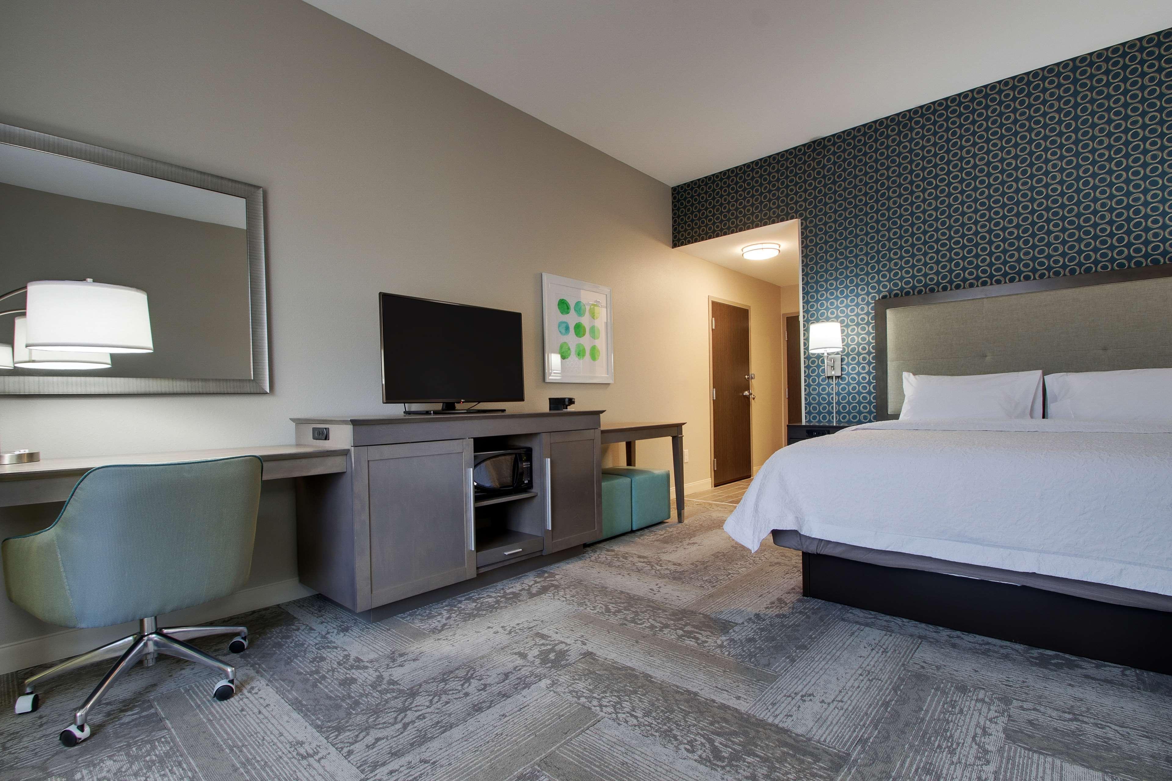 Hampton Inn & Suites By Hilton Knightdale Роли Экстерьер фото