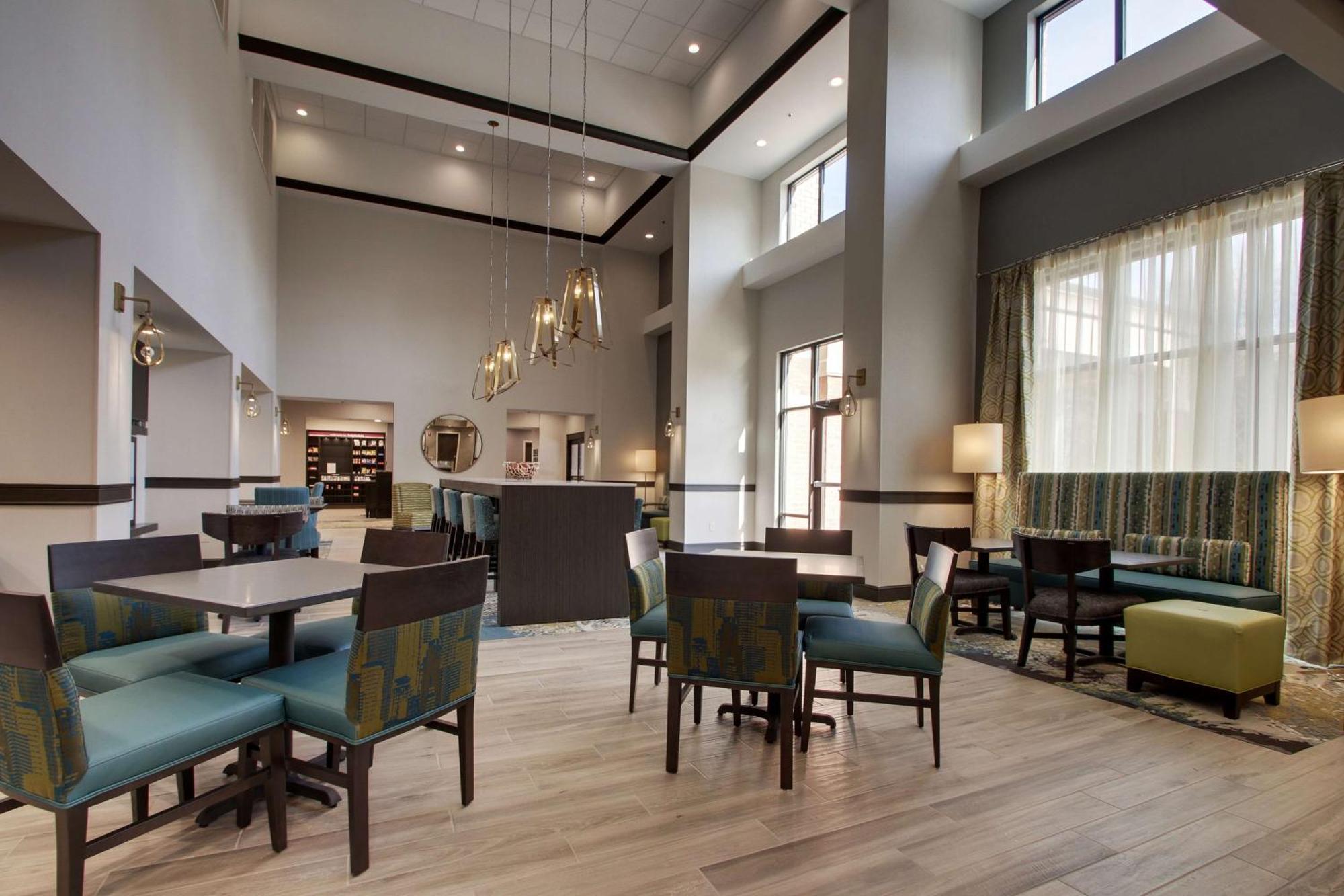 Hampton Inn & Suites By Hilton Knightdale Роли Экстерьер фото